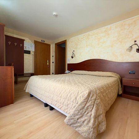 Hotel Dama Bianca Valtournenche Dış mekan fotoğraf
