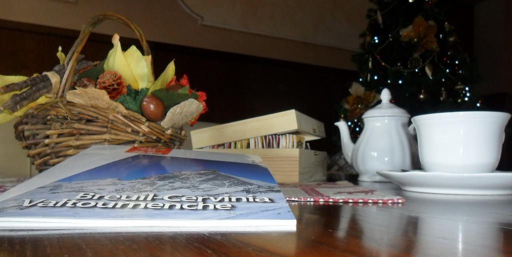 Hotel Dama Bianca Valtournenche Dış mekan fotoğraf