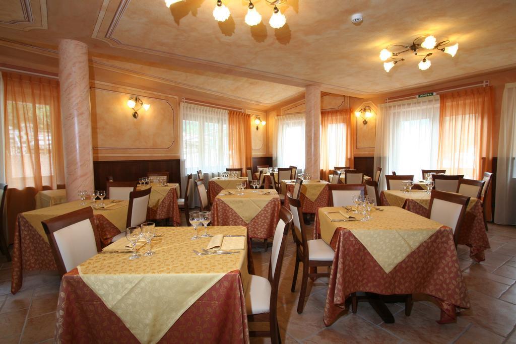 Hotel Dama Bianca Valtournenche Dış mekan fotoğraf