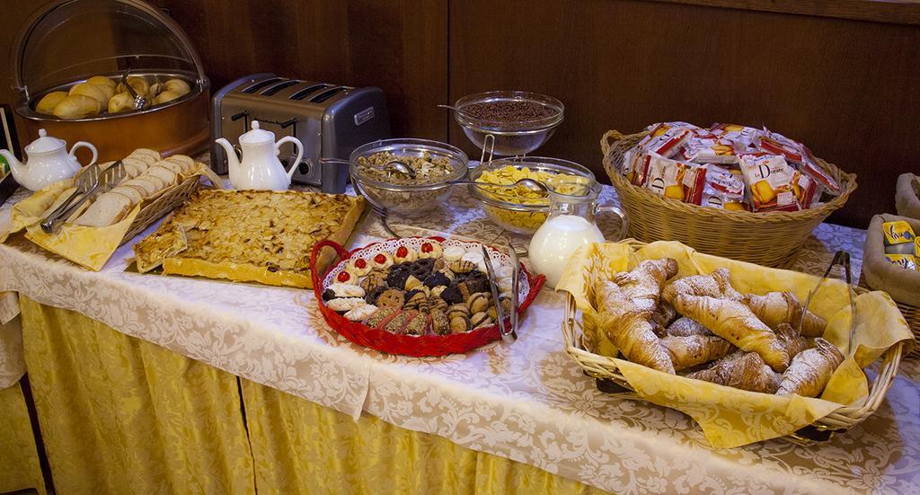 Hotel Dama Bianca Valtournenche Dış mekan fotoğraf
