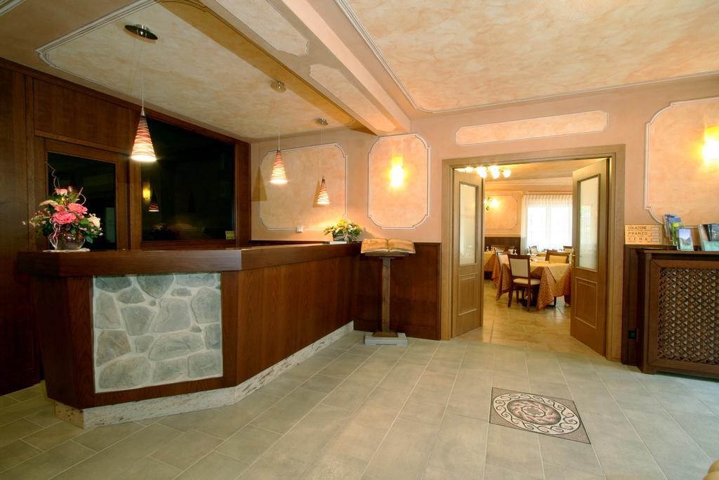Hotel Dama Bianca Valtournenche Dış mekan fotoğraf